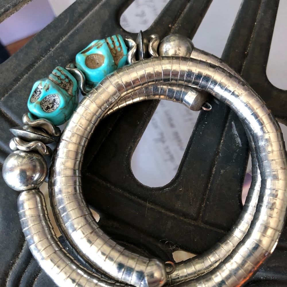 Costume Silver/Turquoise Skull Bracelet - image 3